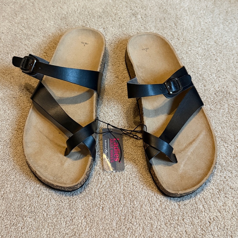 NWT Bobbie Brooks Sandals Vegan Leather Adj Straps Beach Summer Size Large 10-11